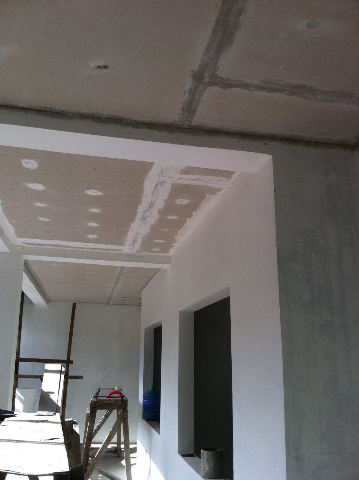 TAPING AND SANDING OF THE CEILING